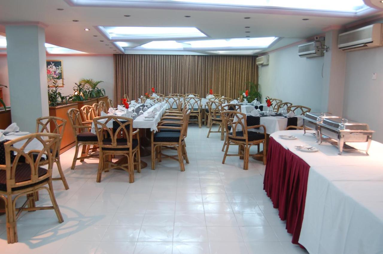 Hotel De Crystal Crown Dhaka Exterior photo
