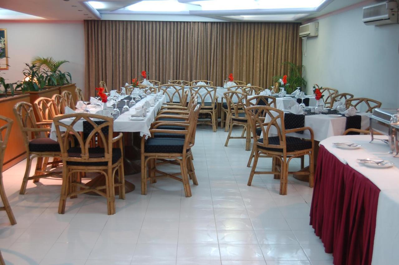 Hotel De Crystal Crown Dhaka Exterior photo