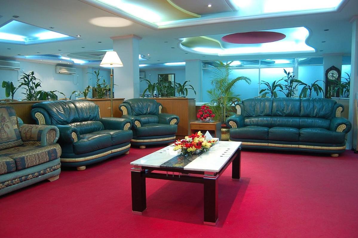 Hotel De Crystal Crown Dhaka Exterior photo