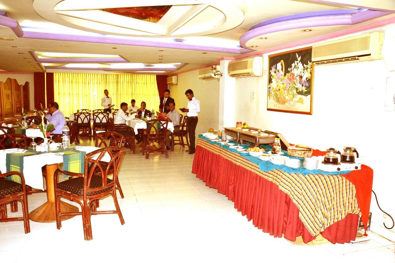 Hotel De Crystal Crown Dhaka Exterior photo